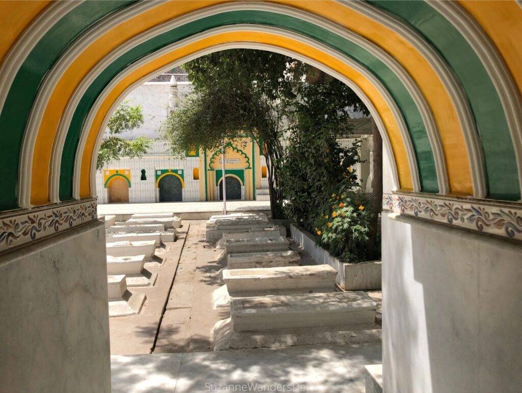 entrance to Hirjon ka Khanqah, Mehrauli