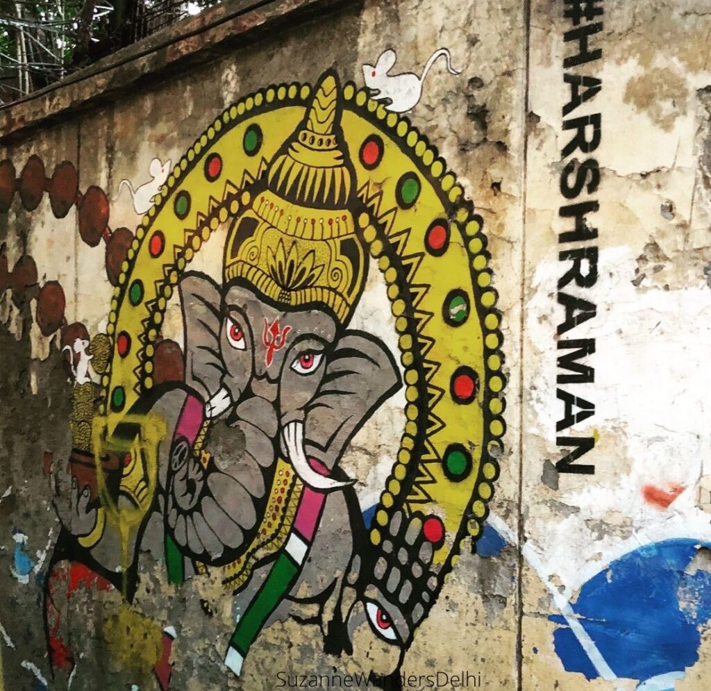 mural of Lor Ganesha outside Agrasen ki Baoli 