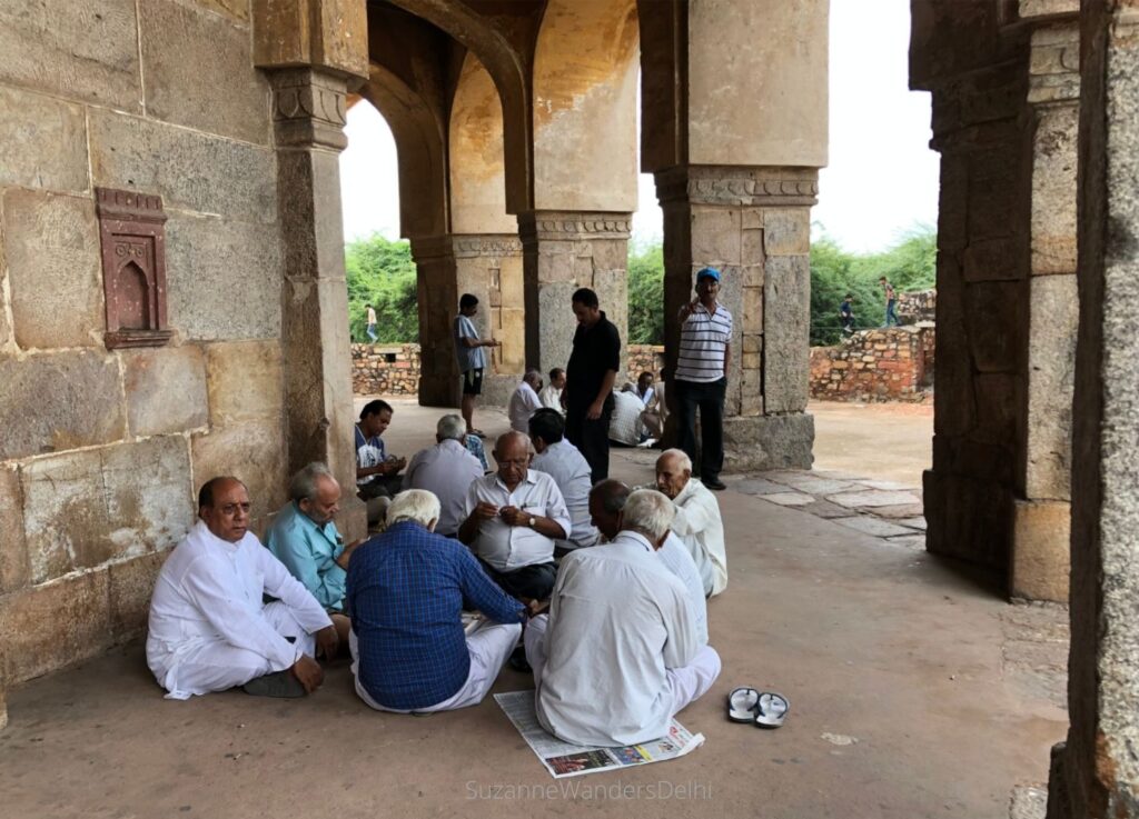 group of men playing cards in Bhool Bhulaiya