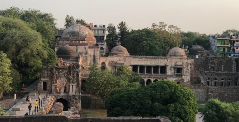 Hauz Khas Complex: Exploring the Hidden Gem of Delhi
