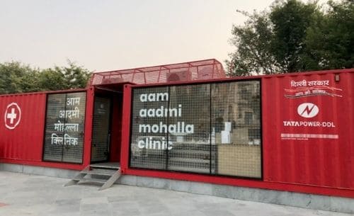 Red Mohalla clinic from the outside / World Class Medical and Dental Care in Delhi