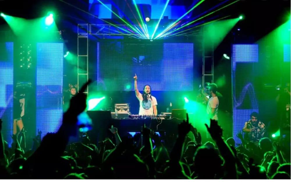 17 Best Night Clubs Near me in Delhi NCR - Nightlife in Delhi