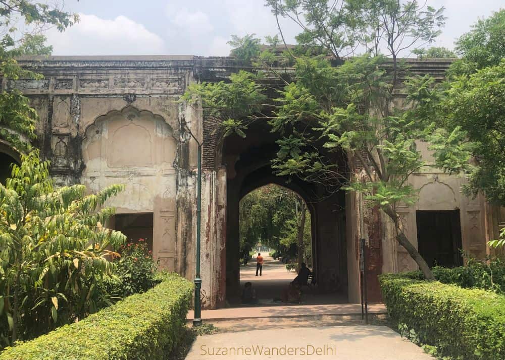 Elephant gate with green shrubbery and trees in Qudsia Bagh, Delhi