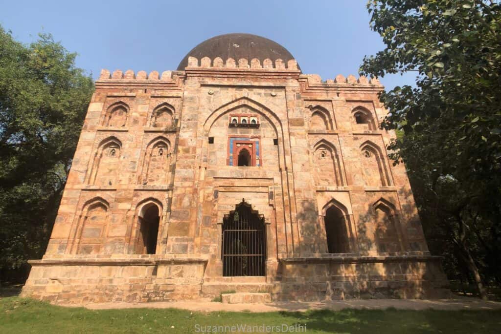 Exterior full view of Bagh i Alam Ka Gumbad in Deer Park, Delhi one of the best free places to visiti in Delhi