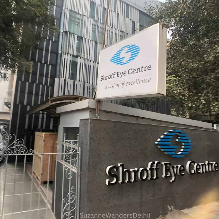 The exterior view of Shroff Eye Centre from the street, the best optical centre in Delhi