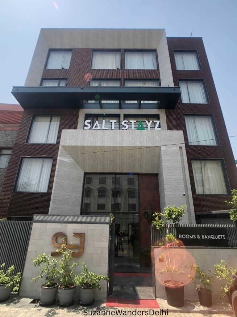 Exterior image of Saltstayz Le Icon, one of the best mid priced hotels in Delhi near the airport