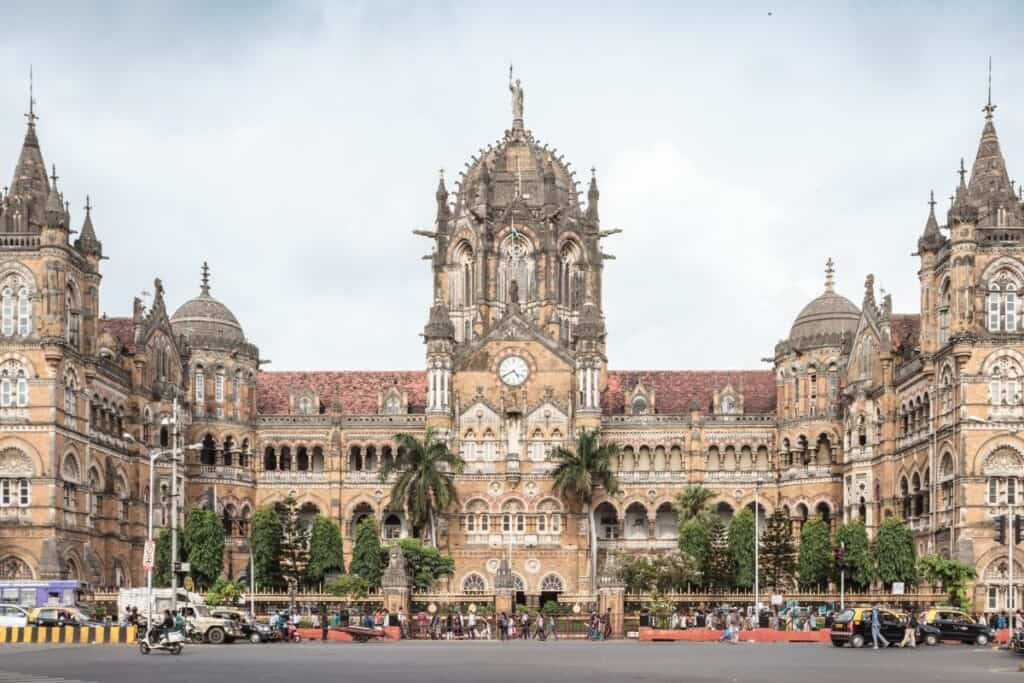 Exterior full iew of Chhatrapati Shivaji Terminus in Mumbai, Mumbai vs Delhi which city has more to do