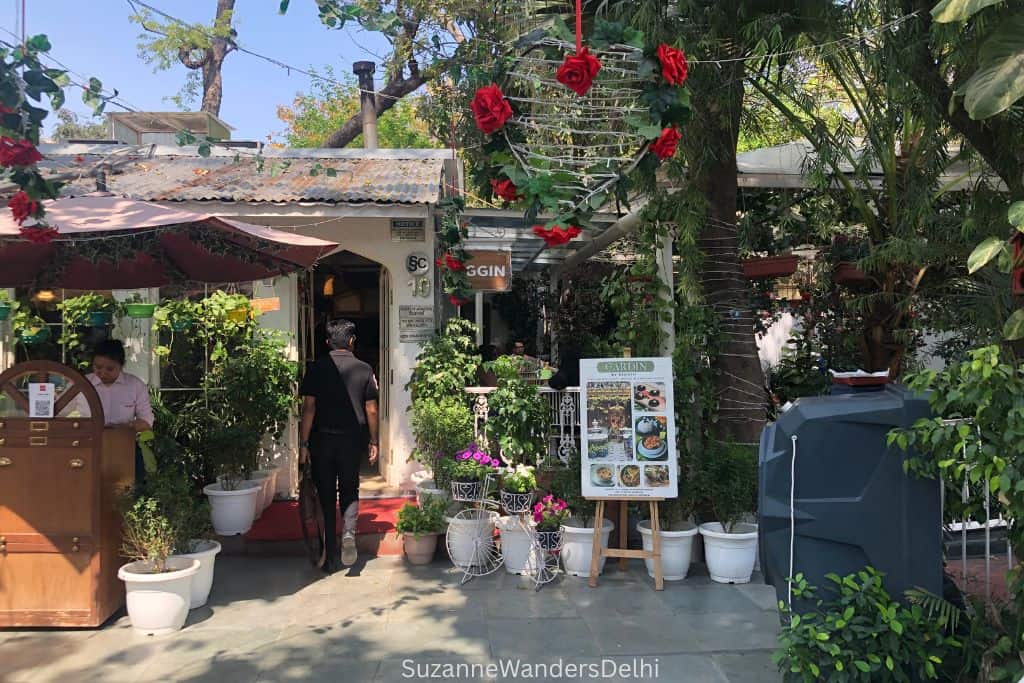 outdoor entrance of Diggin wit plants and flowers