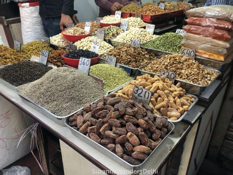Khari Baoli: How to Visit the Old Delhi Spice Market on Your Own